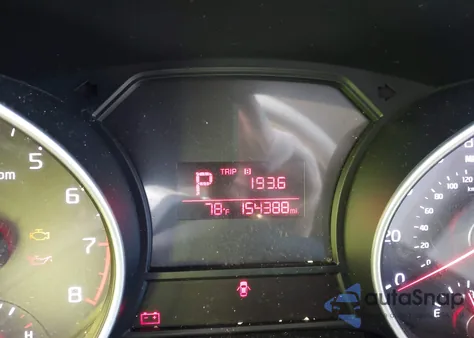 2015 Kia Sedona Lx z USA, uszkodzony, nr VIN KNDMB5C11F6075440